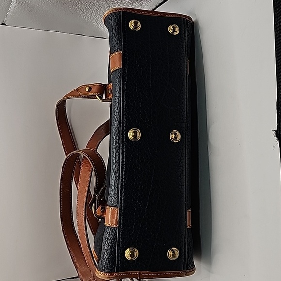 Vintage Dooney and Bourke Purse medium size shoulder bag - Picture 7 of 9